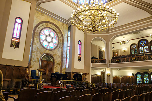 Neve Shalom: Istanbul's Largest Synagogue